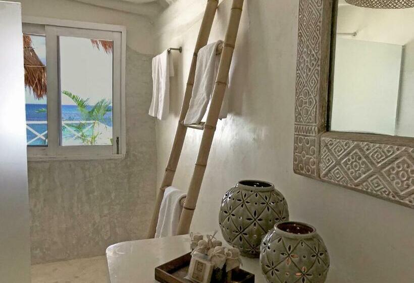 سوئیت با تخت بزرگ, Coco Unlimited