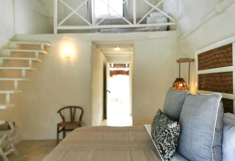 اتاق سه نفره سوپریور با چشمانداز دریا, Coco Unlimited