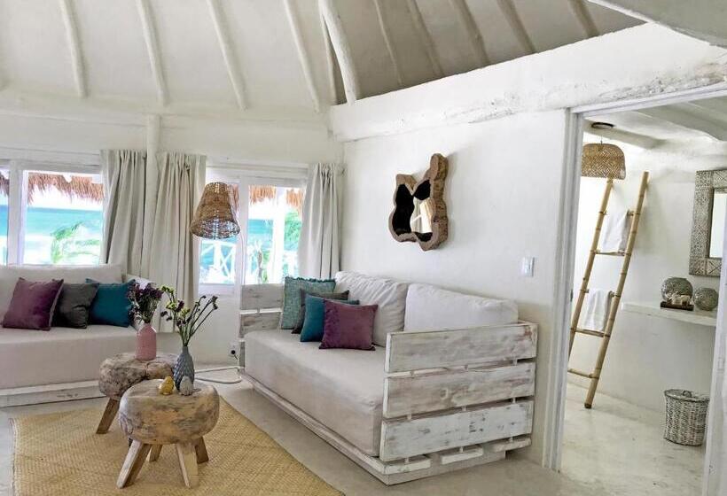 سوئیت با تخت بزرگ, Coco Unlimited