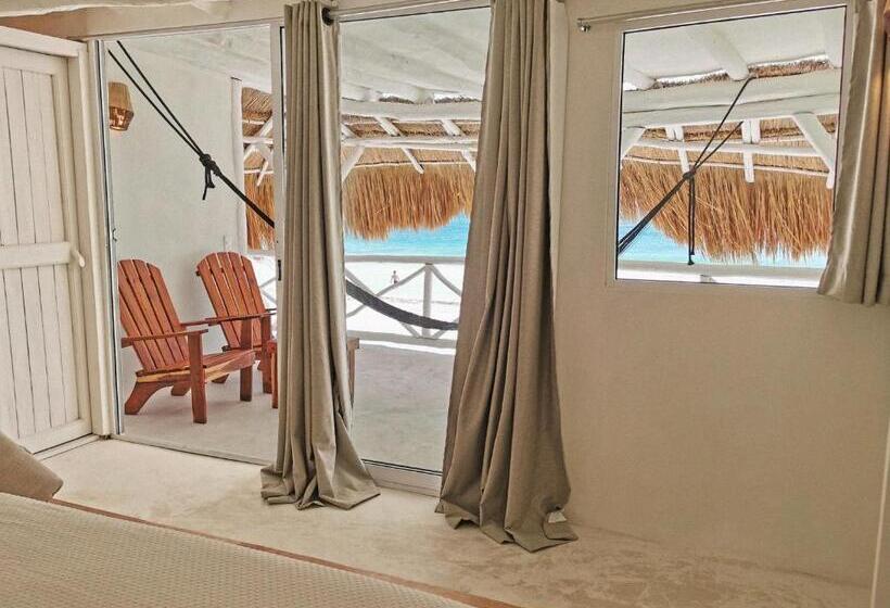 سوییت با چشمانداز دریا, Coco Unlimited