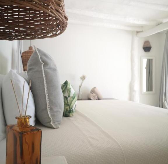 سوییت با چشمانداز دریا, Coco Unlimited