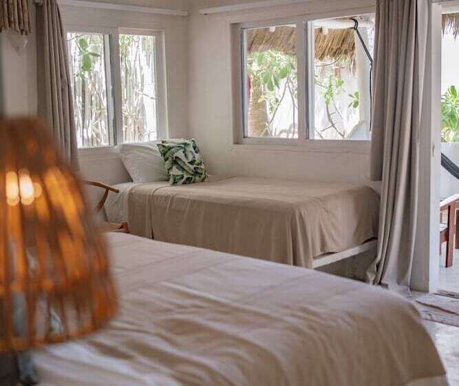 اتاق استاندارد با چشمانداز دریا, Coco Unlimited