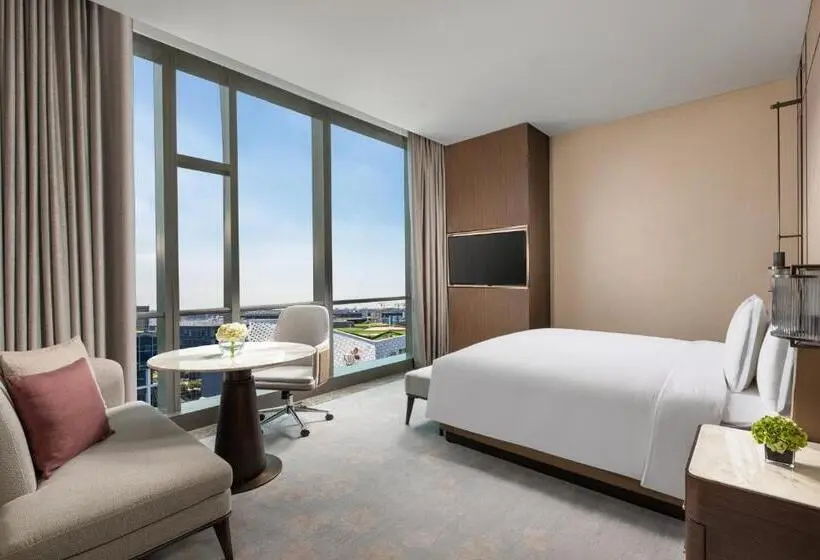 اتاق استاندارد با تخت بزرگ, Crowne Plaza Shanghai Hongqiao By Ihg