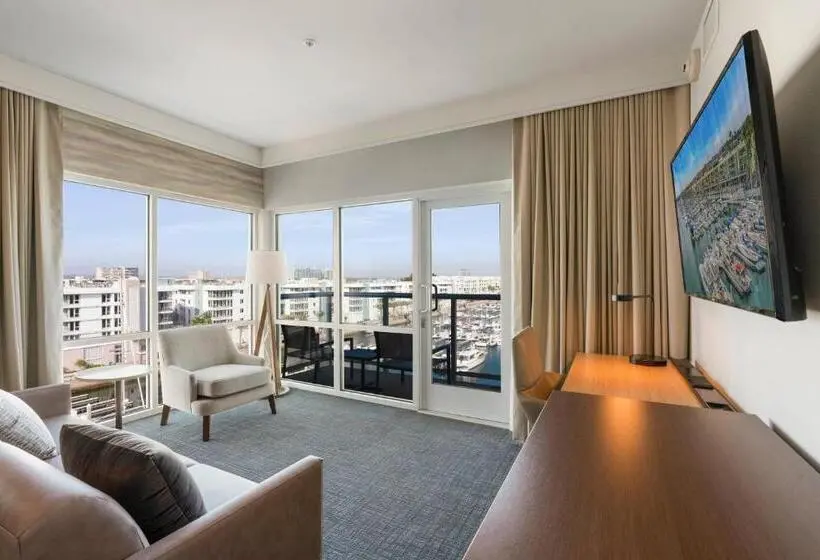 キングサイズベッドのスイートルーム, Residence Inn By Marriott Marina Del Rey