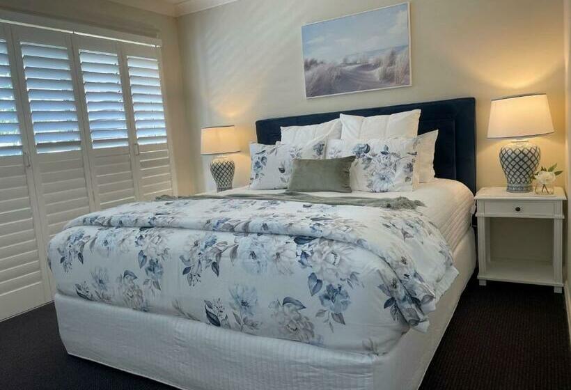 דירת חדר, Pacific Blue 505 265 Sandy Point Road