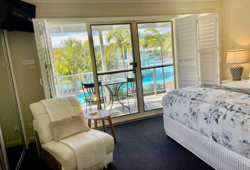 דירת חדר, Pacific Blue 505 265 Sandy Point Road