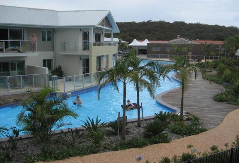 דירת חדר, Pacific Blue 505 265 Sandy Point Road