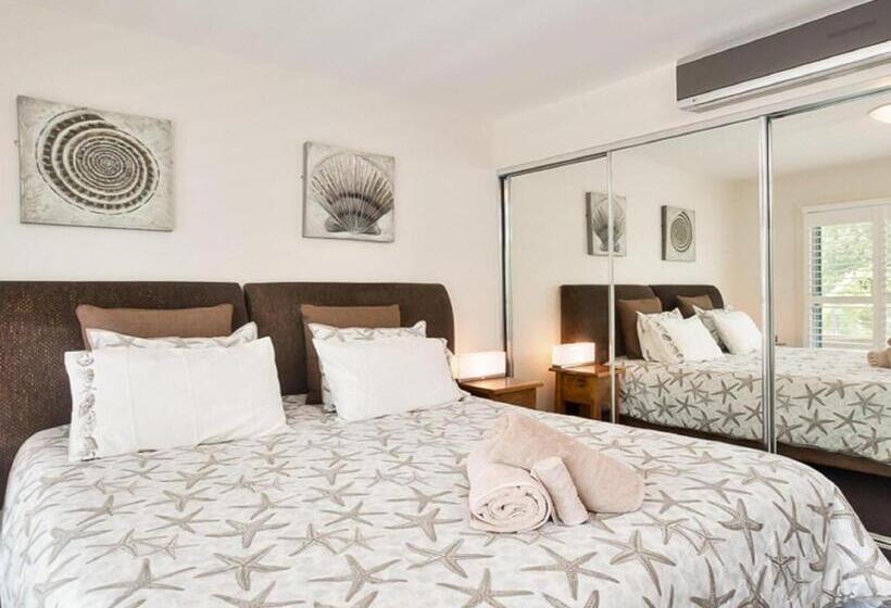 דירת חדר, Pacific Blue 505 265 Sandy Point Road