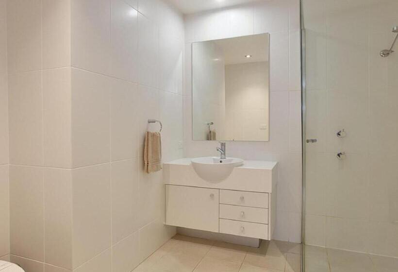 דירת חדר, Pacific Blue 505 265 Sandy Point Road