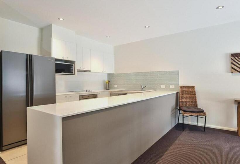 דירת חדר, Pacific Blue 505 265 Sandy Point Road