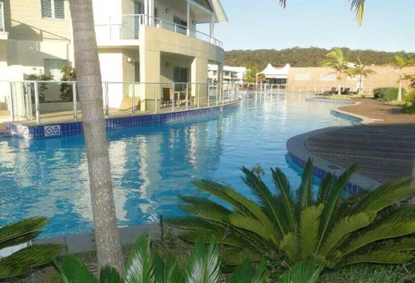 דירת חדר, Pacific Blue 505 265 Sandy Point Road