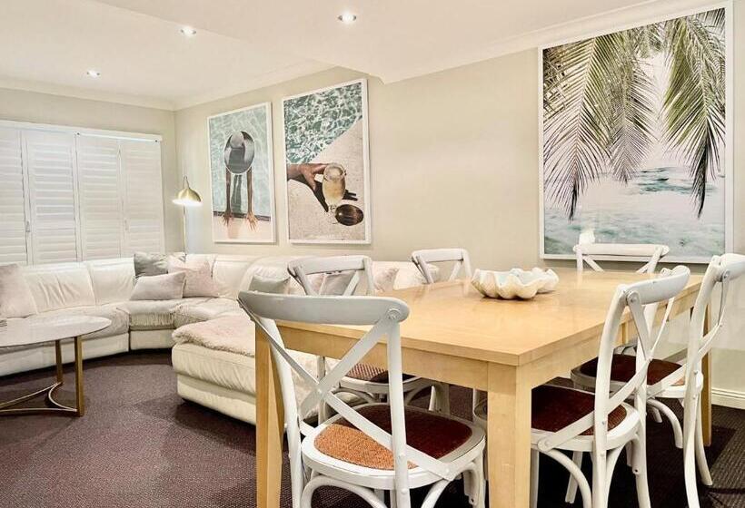 דירת חדר, Pacific Blue 505 265 Sandy Point Road