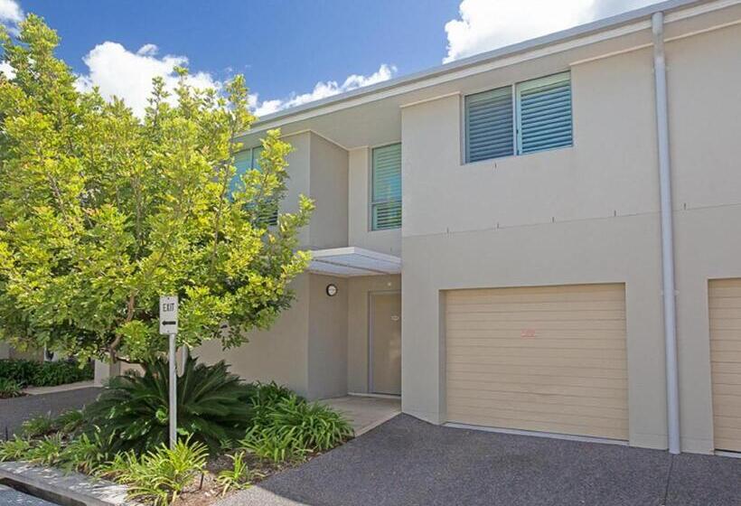 דירת חדר, Pacific Blue 505 265 Sandy Point Road