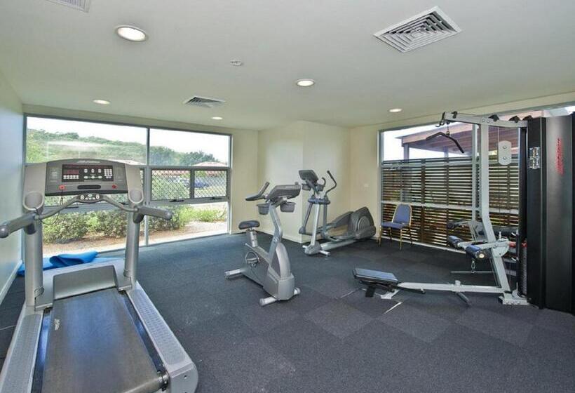 דירת חדר, Pacific Blue 505 265 Sandy Point Road