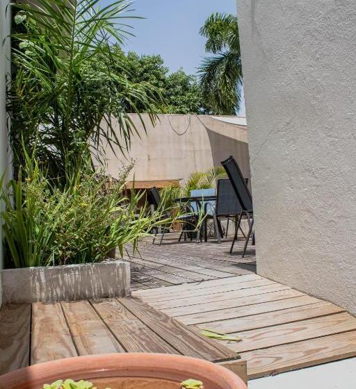 اتاق استاندارد با تخت بزرگ, The Emerald Pr