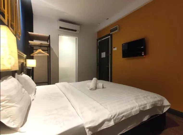 اتاق لوکس با تخت بزرگ, Sovotel Boutique Hotel Usj 9