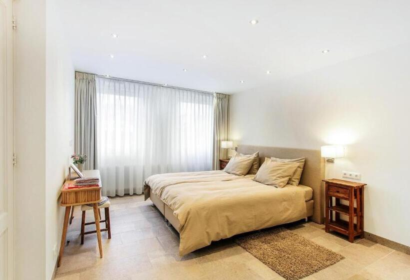 سوییت, Artis Plantage Apartment