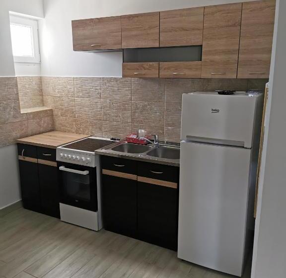 Huoneisto 1 Makuuhuone Pohjakerros, Thomas Panzió