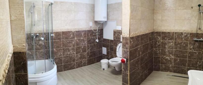 Huoneisto 1 Makuuhuone Pohjakerros, Thomas Panzió