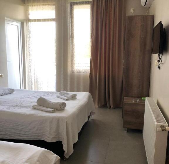 اتاق استاندارد با چشم‌انداز دریا, Guga