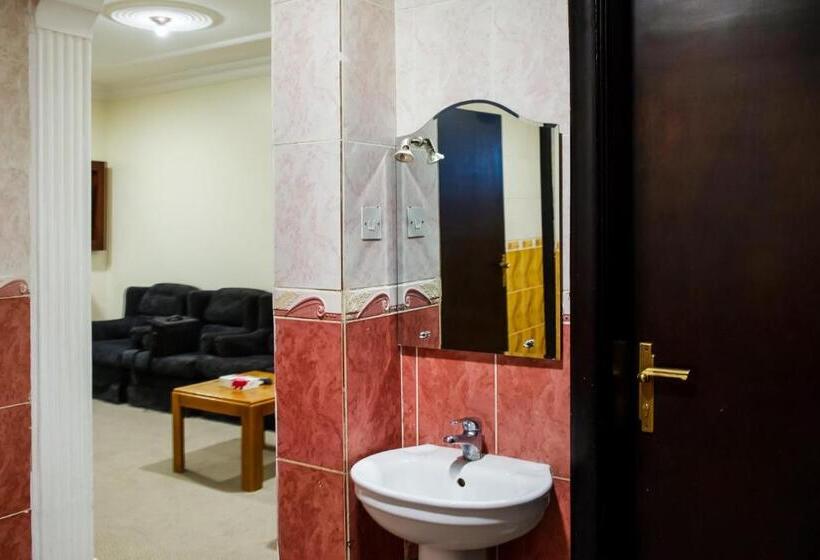 آپارتمان لوکس 2 خوابه, Oyo 525 Rose Plaza1