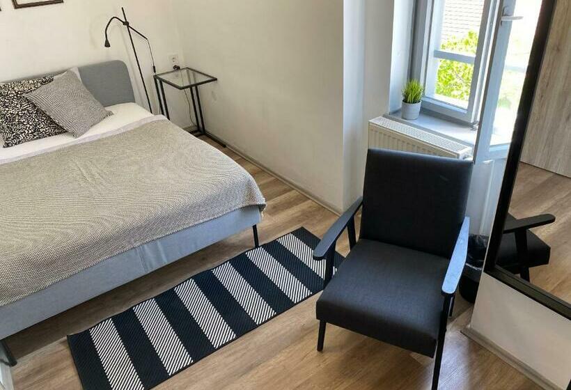 Habitación Estàndard Individual, Blahas