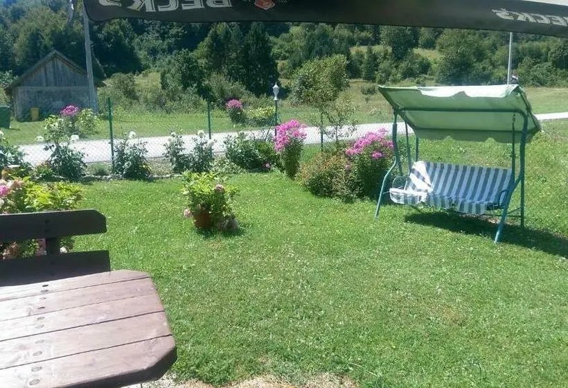 バルコニー付きスタンダードルーム, Apartments And Rooms With Parking Space Jezerce, Plitvice   17768