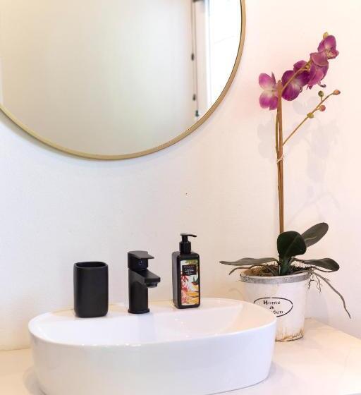 디럭스 스위트, Taunton Manor