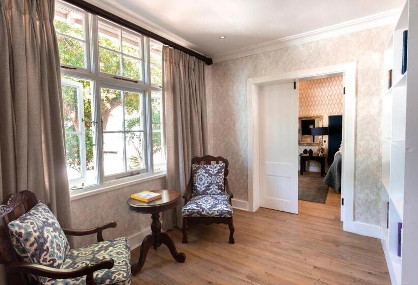 スタンダードルーム, Taunton Manor