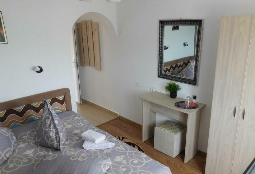 Стандартный Номер Кровать Кинг, Pensiunea Casa Domnitei