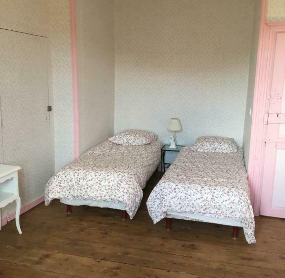 デラックスルーム, Château De Perpezat