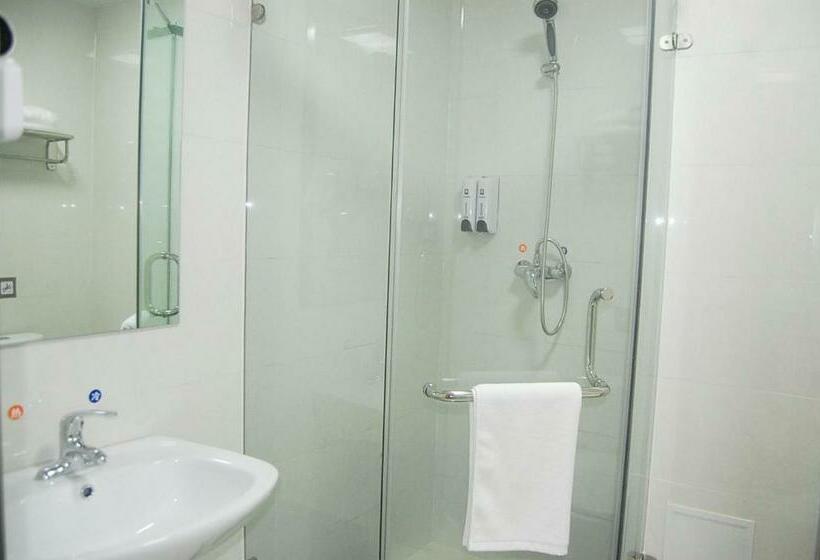 Номер Комфорт, 7days Inn Qinhuangdao Railway Station