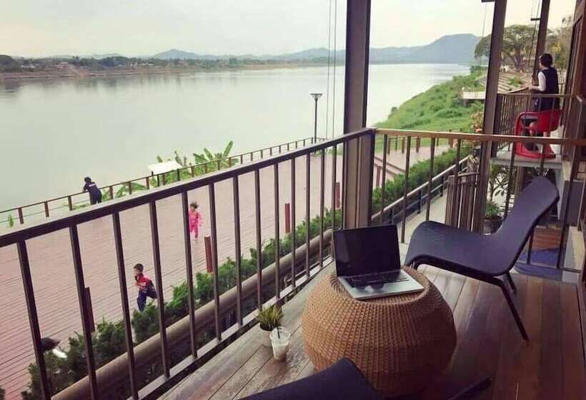 リバービュースタンダードルーム, Chic Chiangkhan