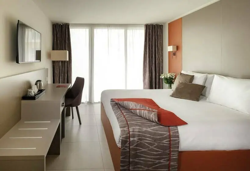 اتاق سوپریور با چشم‌انداز دریا, Mayflower Hotel Malta