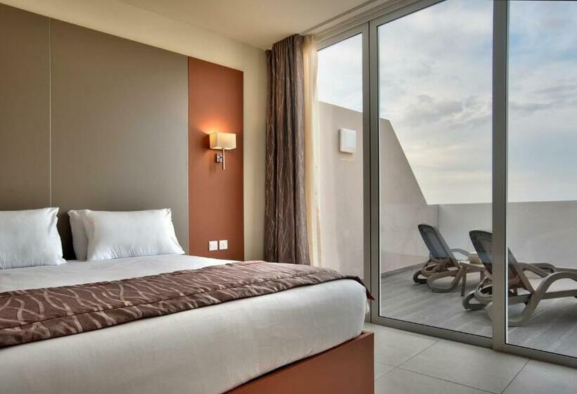Deluxe Suite Sea View, Mayflower Hotel Malta