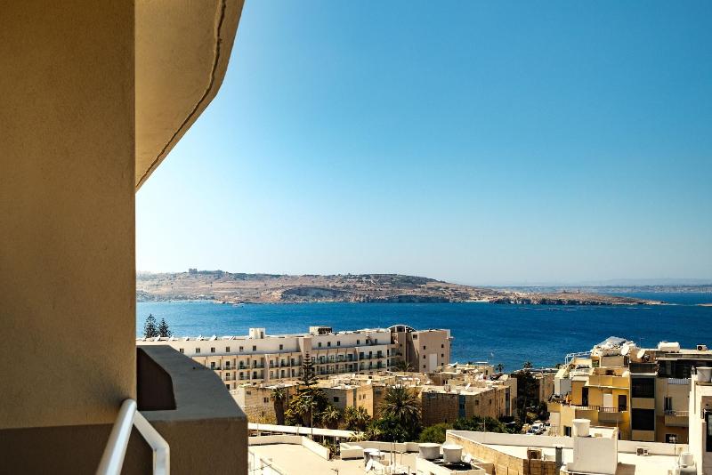 اتاق سوپریور با چشم‌انداز دریا, Mayflower Hotel Malta