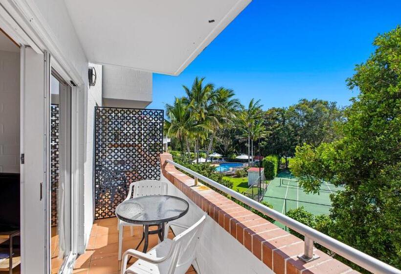 스탠다드 발코니 스튜디오, The Islander