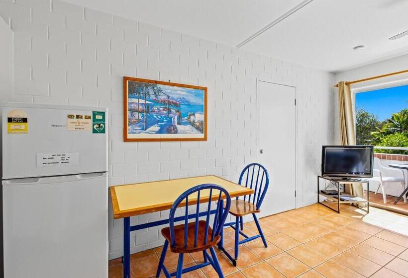 스탠다드 발코니 스튜디오, The Islander