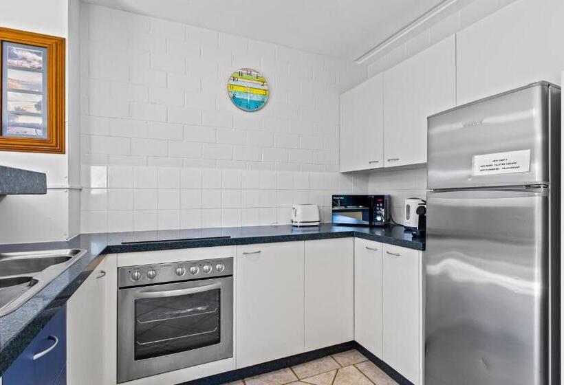 침실 1개 아파트, The Islander