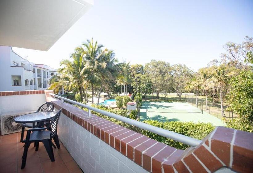 패밀리 룸, The Islander