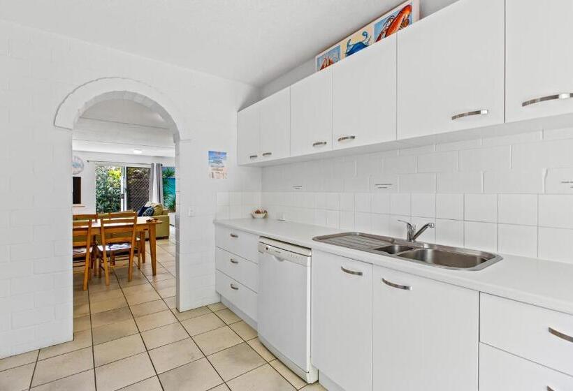 침실 2개 아파트, The Islander