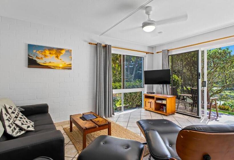 침실 1개 아파트, The Islander