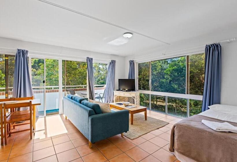 패밀리 룸, The Islander