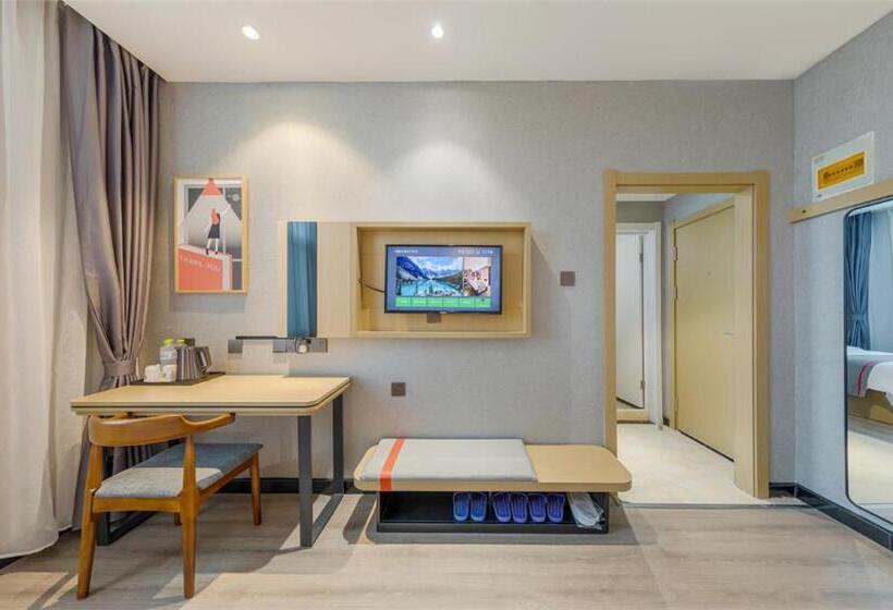 Трехместный Номер Deluxe, Thank Inn Chain Hotel Lanshan District Yitang