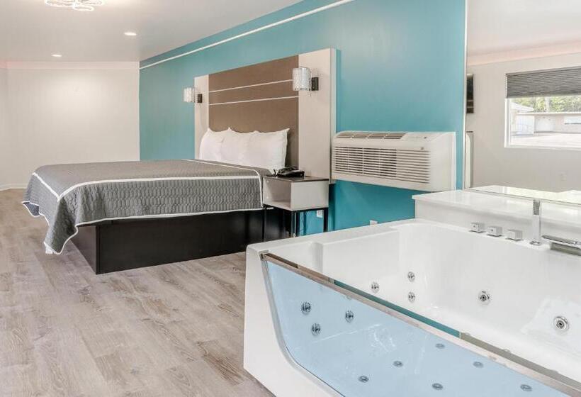 キングサイズベッドのデラックススイート, Blue Beach Motel Providence North Kingstown