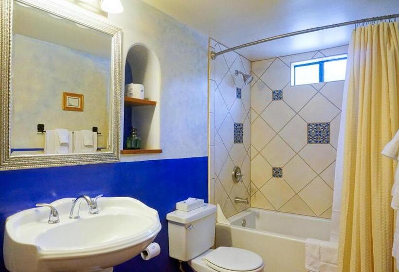 סוויטת 2 חדרי שינה, Blue Iguana Inn