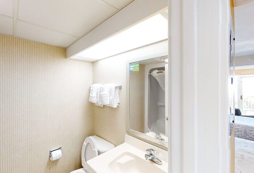 استودیوی استاندارد با چشمانداز دریا, Camelot By The Sea By Oceana Resorts