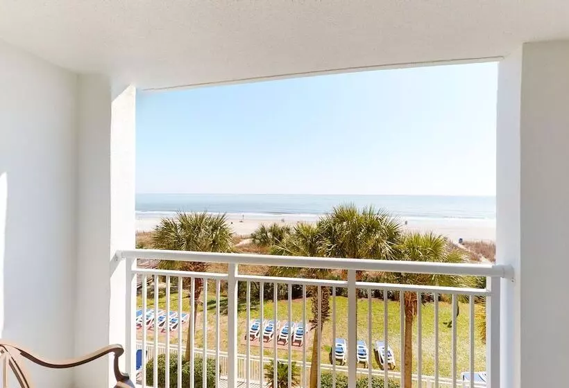 استودیوی استاندارد با چشم‌انداز دریا, Camelot By The Sea By Oceana Resorts