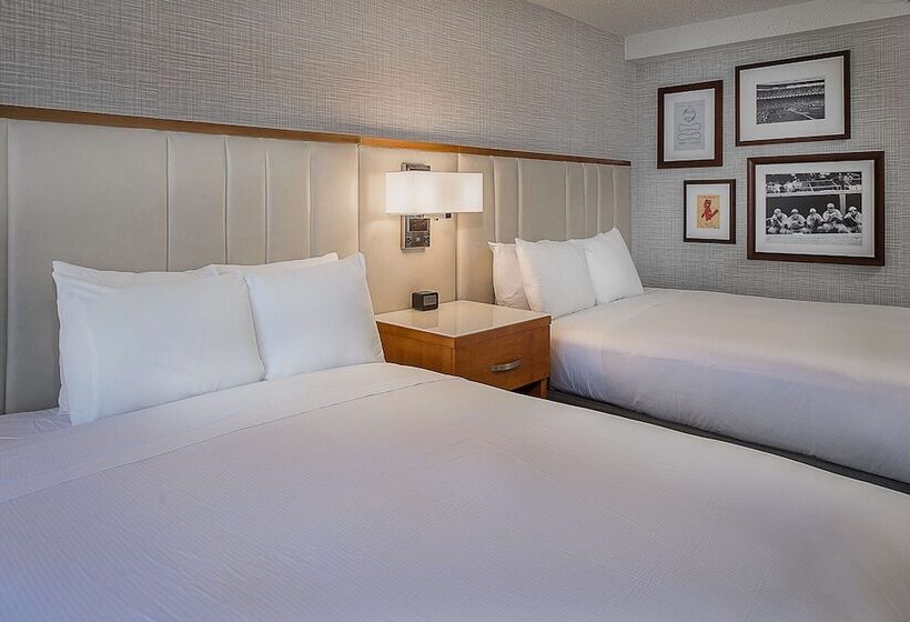 带2个双人床的标准工作室, Hilton St. Louis At The Ballpark