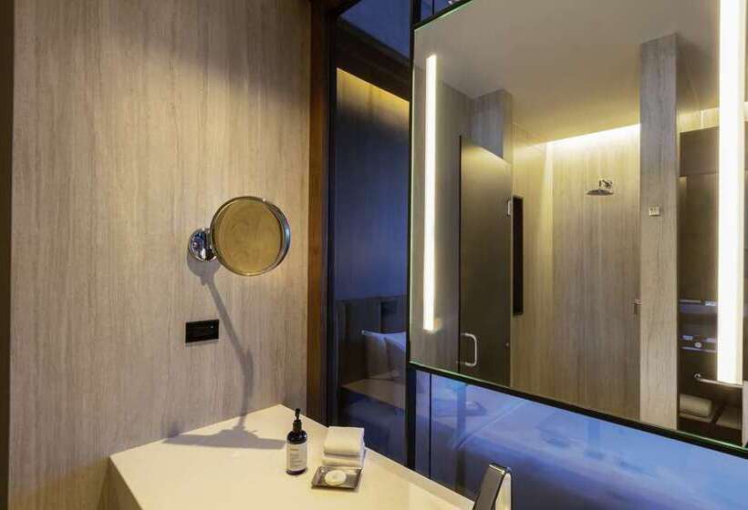 스탠다드 룸 킹사이즈 침대, Hilton St. Louis At The Ballpark